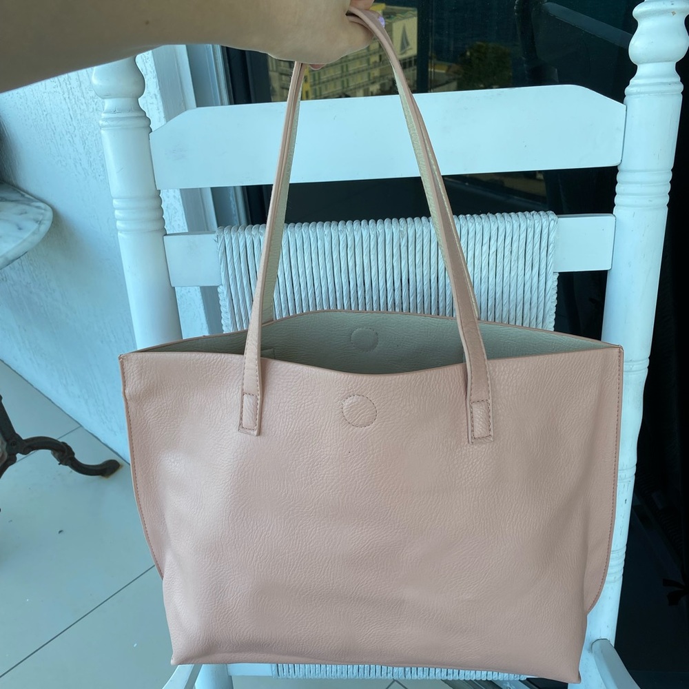 ❗️SOLD❗️G.H.Bass & Co Reversible Tote